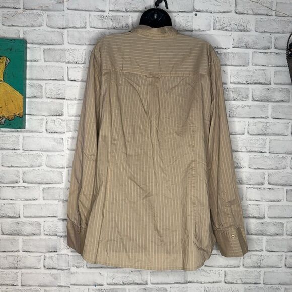 Lane Bryant Pin Striped Button Down Shirt Blouse Size 22/24 - Picture 3 of 4